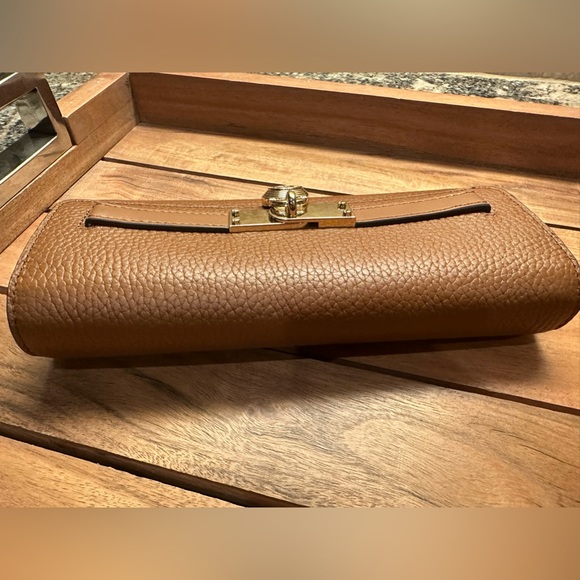 Michael Kors wallet brand new never used. Brown with gold accents. $148 new. - Picture 11 of 14